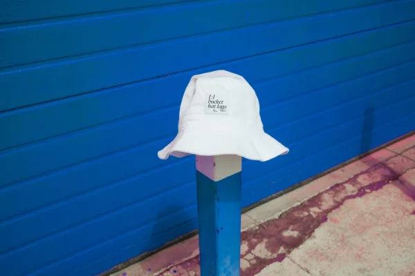 Bucket hat mockup in a urban scenario.
