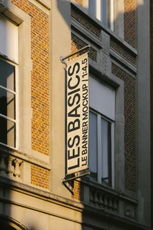 LB25 W04 Le Poster 04 Mockup - Bendito Mockup